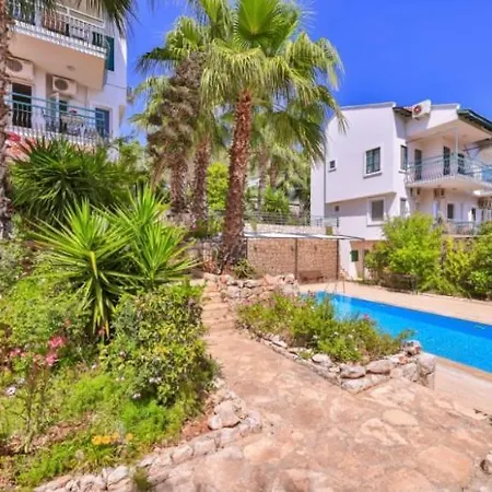 Kas'ta Bahce Kati Doublex Keyifi Apartament *